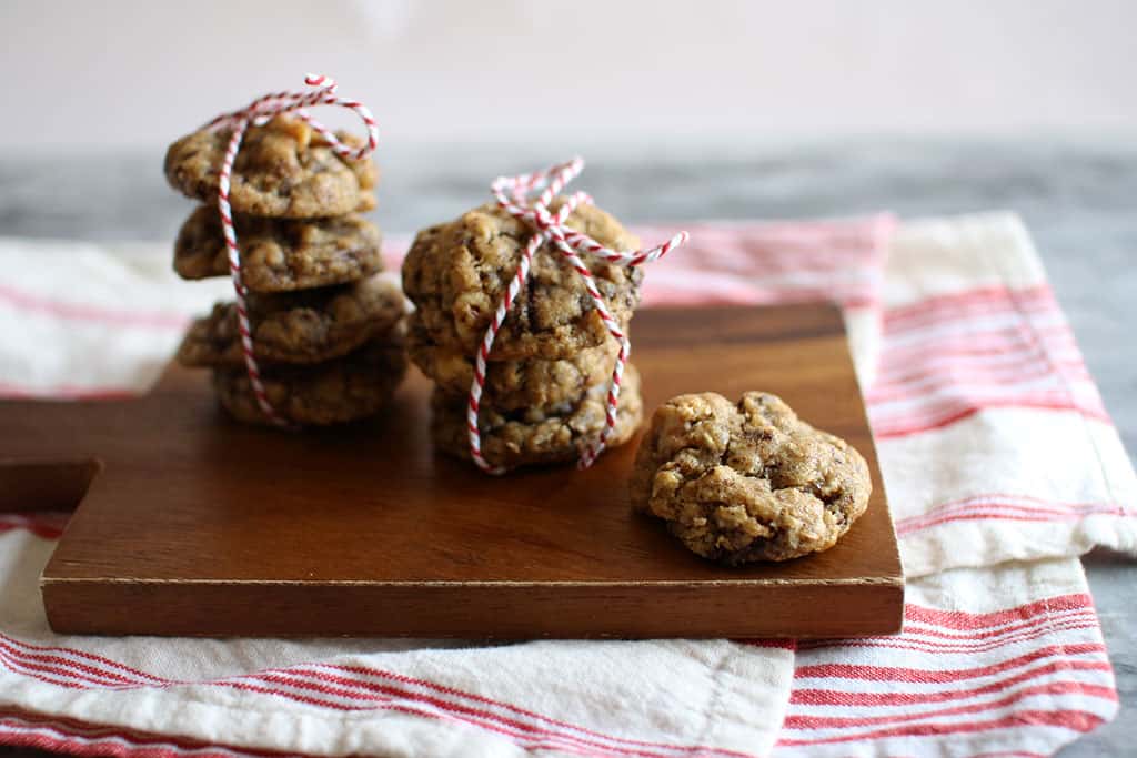 Oatmeal Chocolate Chip Cookies | Jessica's Dinner Party