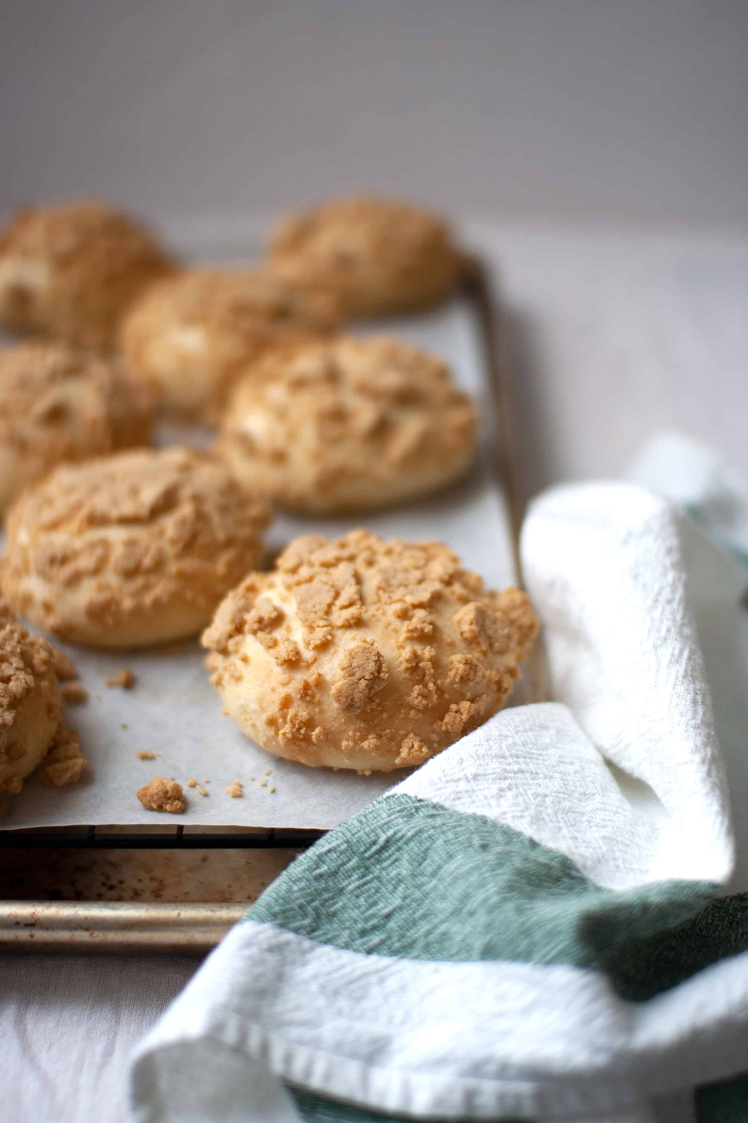 Soboro Bread, 소보로빵, Korean Peanut Streusel Bread